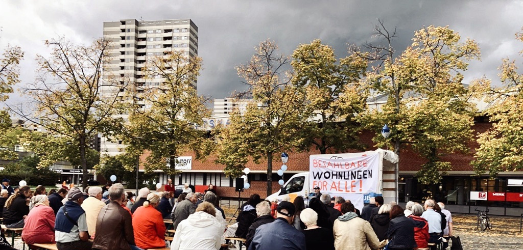 Foto von einer Kundgebung auf dem Lipschitzplatz